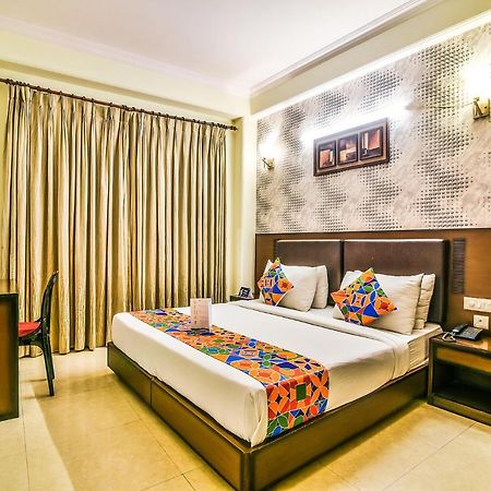 Hotel Alpine Tree Yeni Delhi Dış mekan fotoğraf