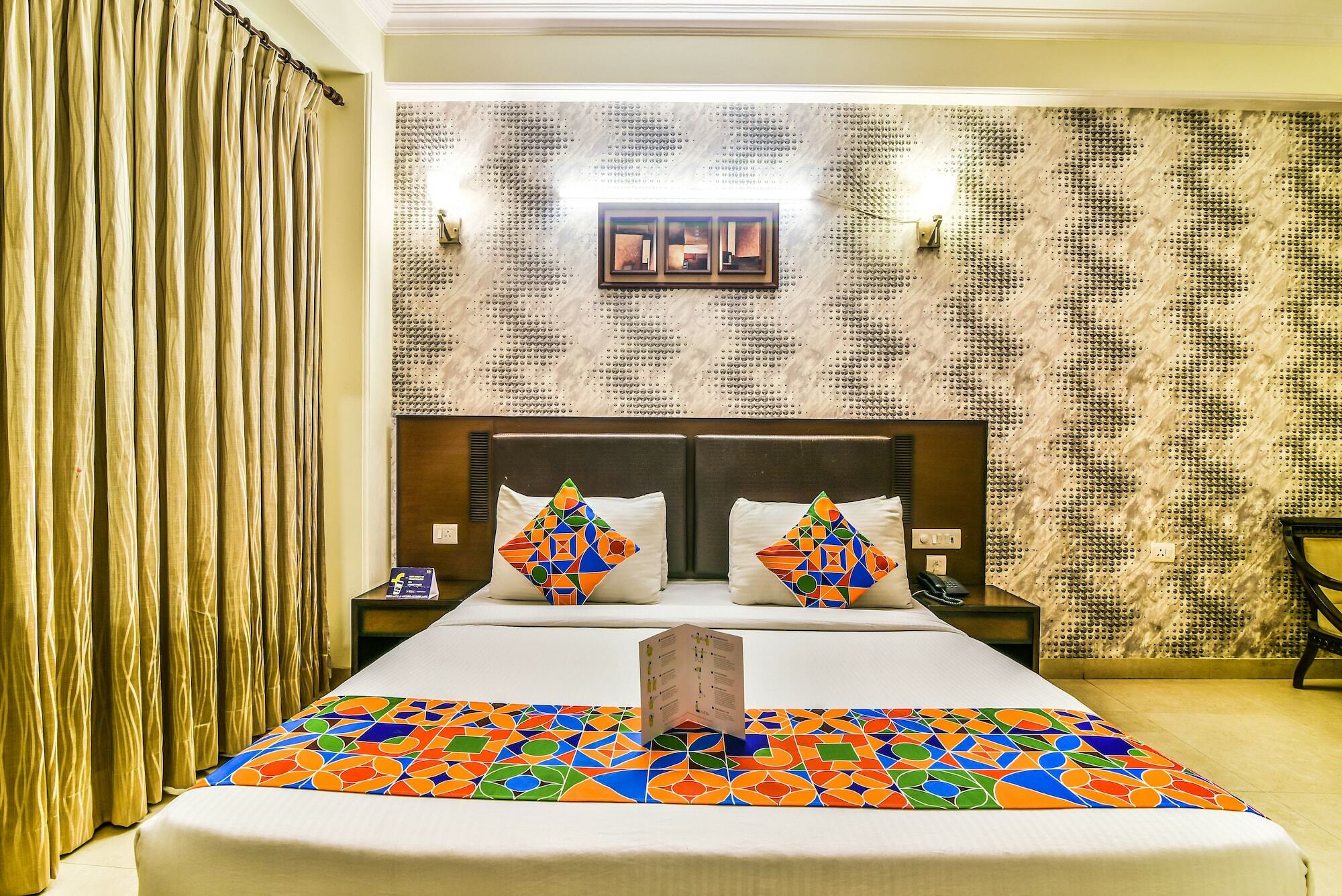 Hotel Alpine Tree Yeni Delhi Dış mekan fotoğraf